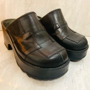 ✧⋆Steve Madden✧ Vintage Patch Work Curlie Clogs